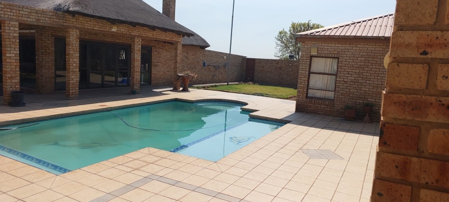 4 Bedroom Property for Sale in Vaal Power A H Free State